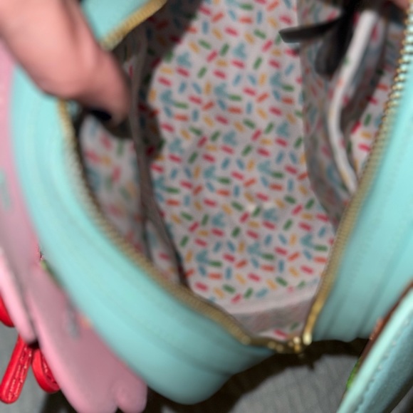 Loungefly Minnie Mouse icecream cone mini backpack - Picture 5 of 6